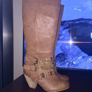 NEW ~ NEVER WORN ~ Not Rated Jeweled Boots